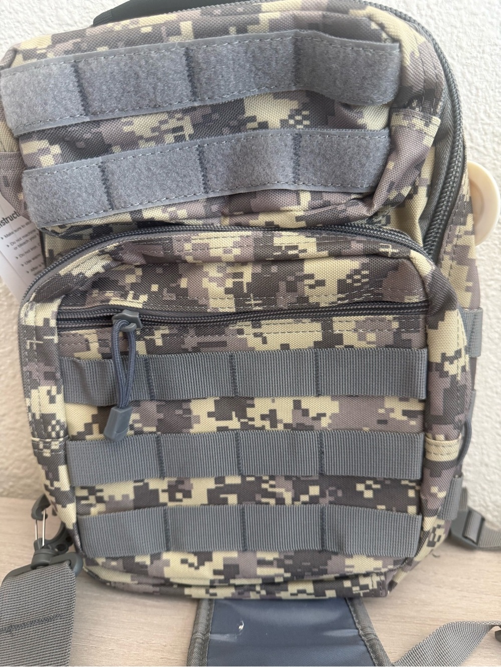 Men's Messenger Shoulder Bag in Digital Gray Camo